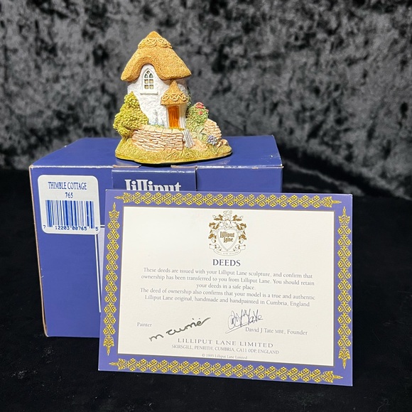Lilliput Lane | Thimble Cottage | Collectors' Club - Picture 3 of 13
